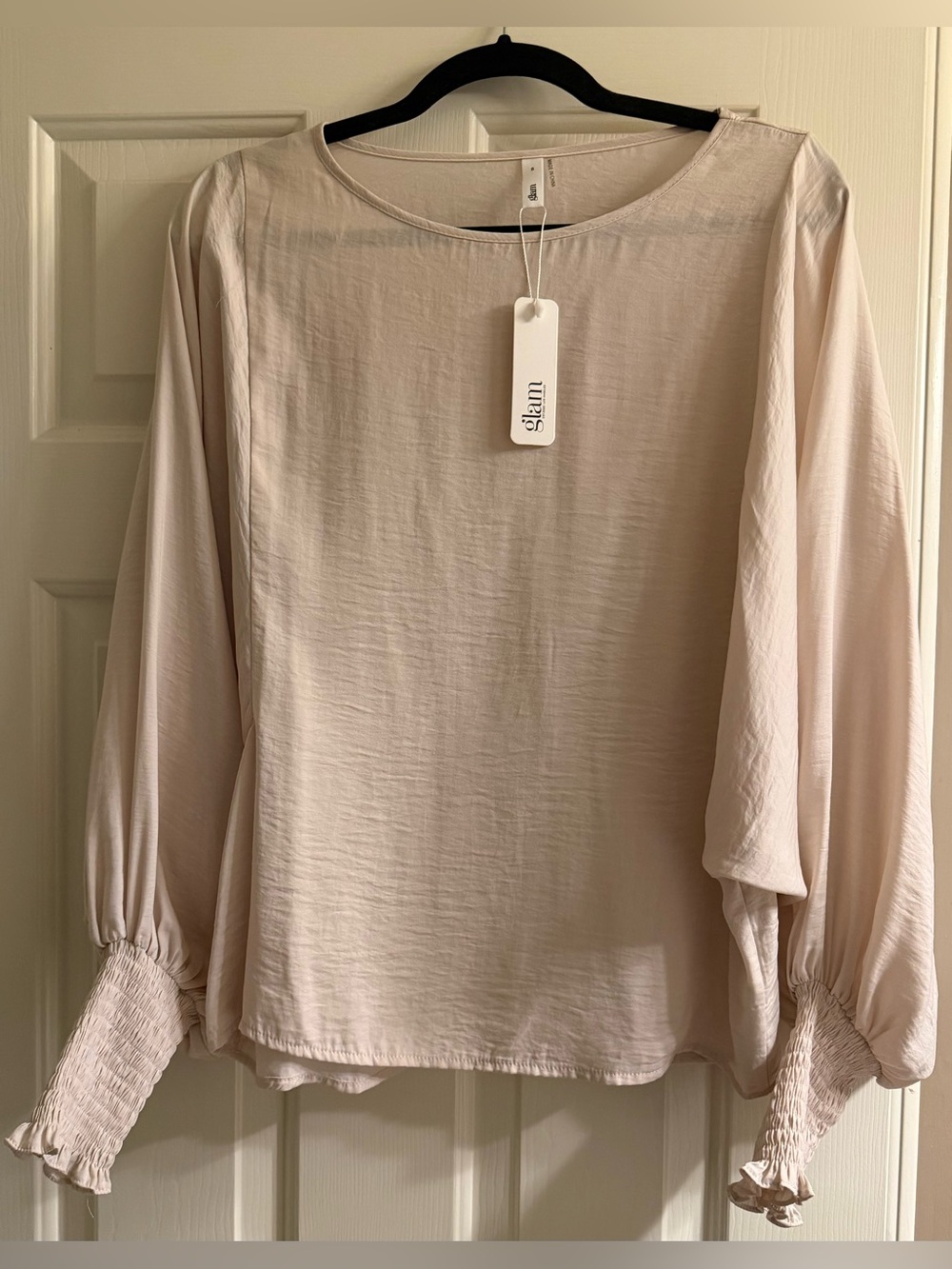 glam soft blush long-sleeve smocked cuff blouse